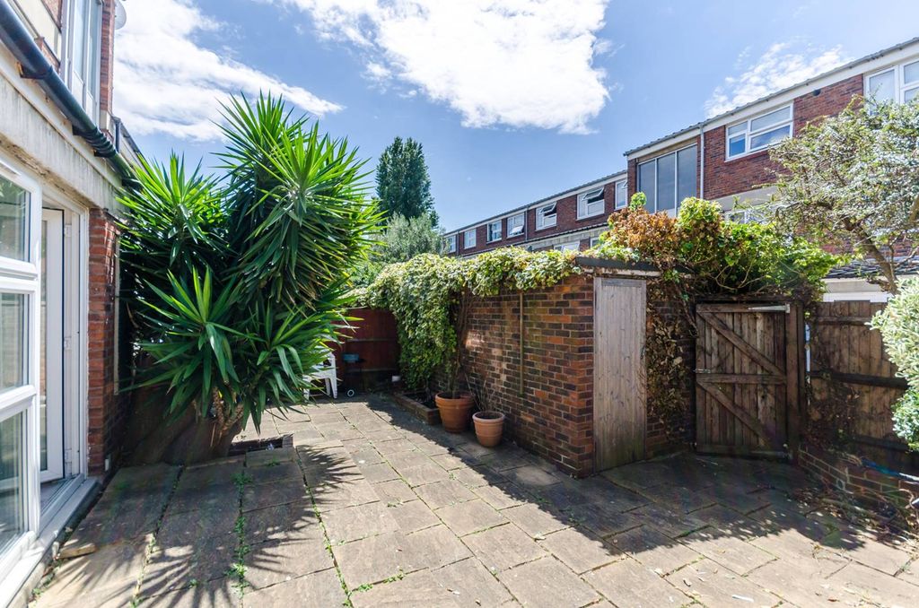 Property photo 1 of 7