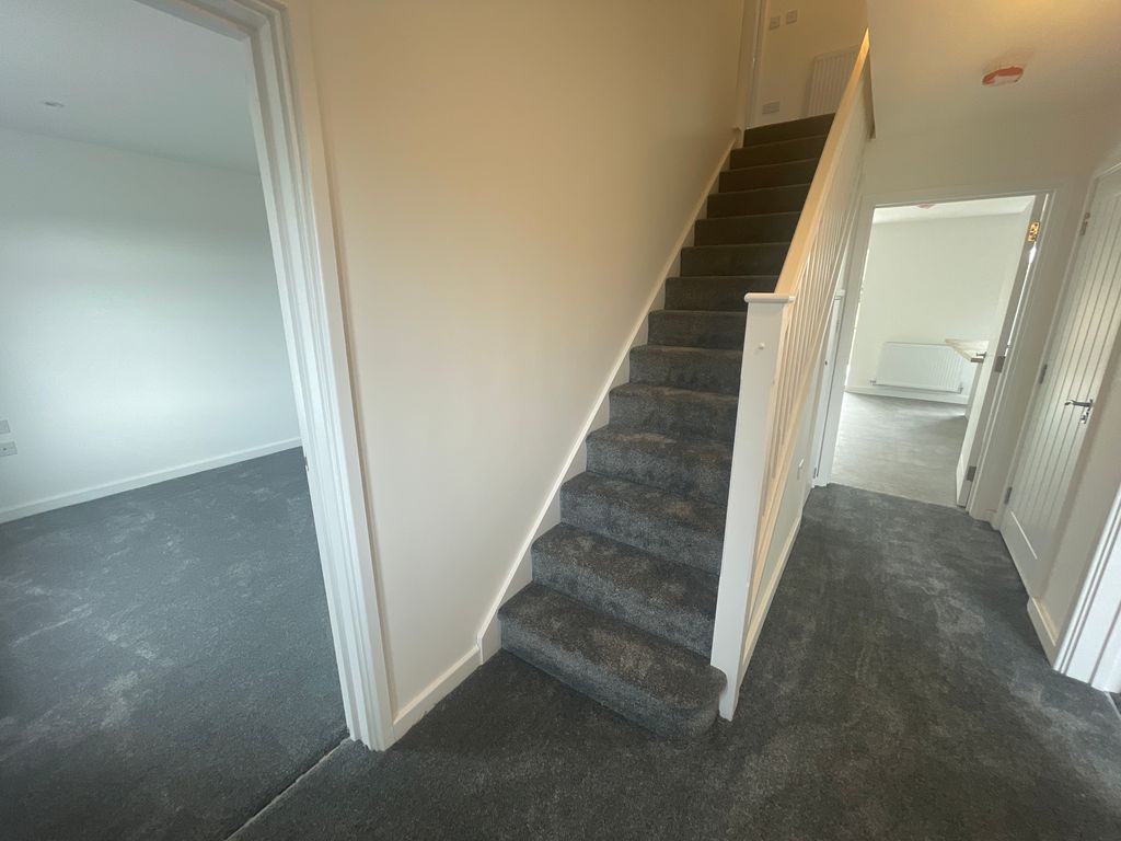 Additional image 5 of 4 bed detached house to rentThe Berridges, Lutterworth Road, Leicester LE8