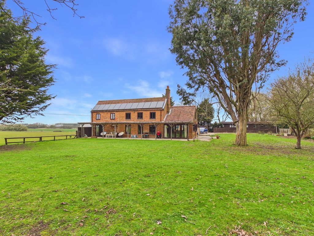 Property photo 2 of 42