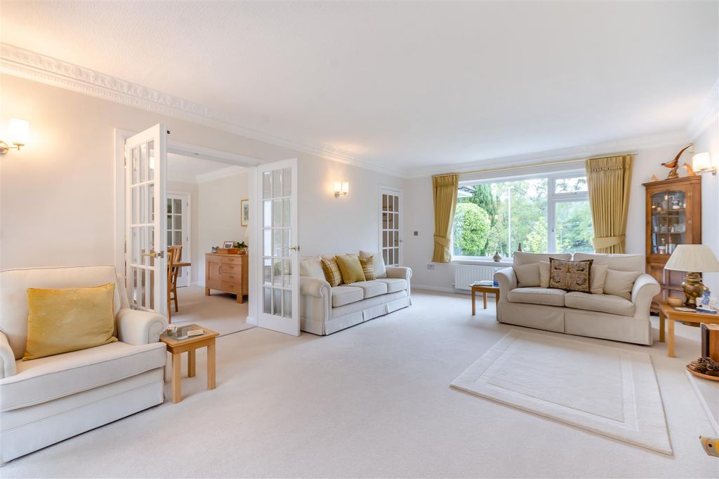 Property photo 3 of 66 8663254-Interior20.Jpg