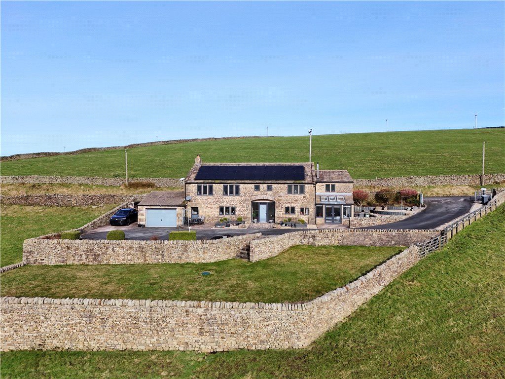 Property photo 1 of 34 External