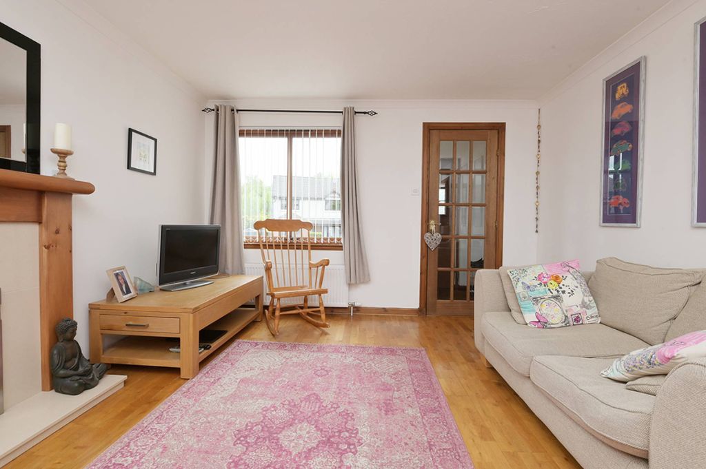 Property photo 3 of 31