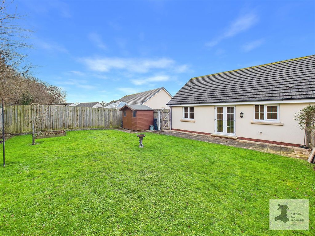 Property photo 3 of 25 Rear