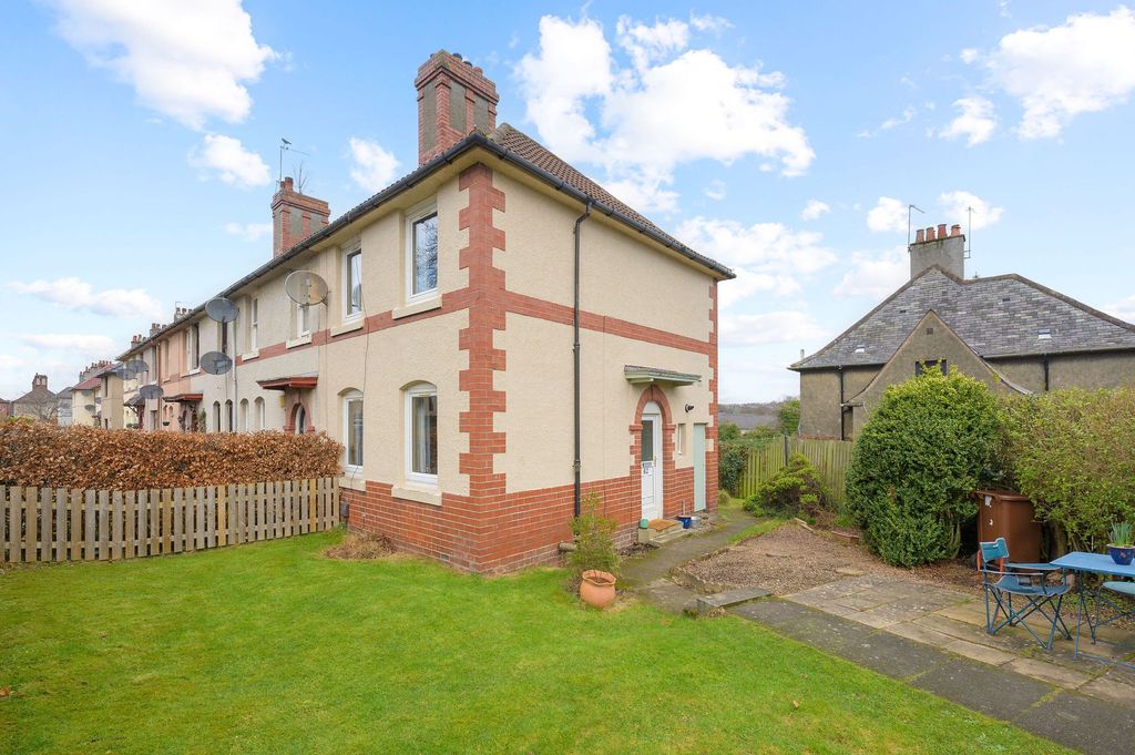 Property photo 1 of 26