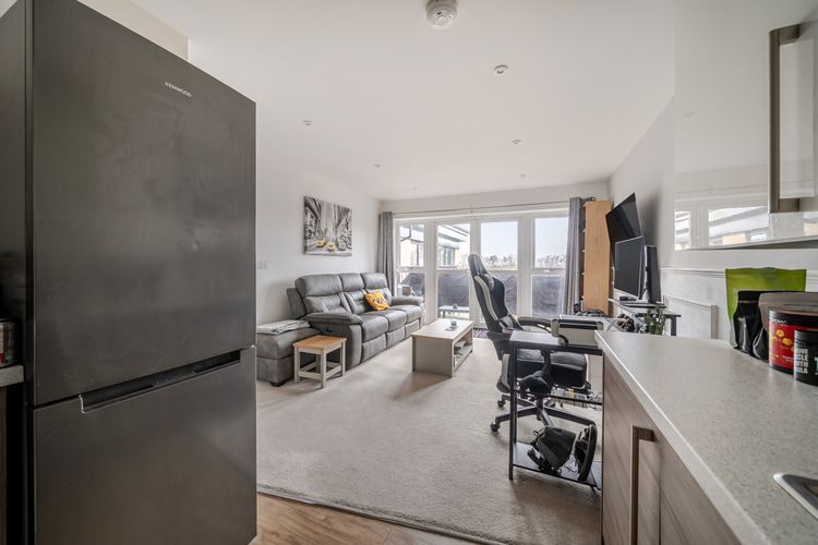 Property photo 3 of 17