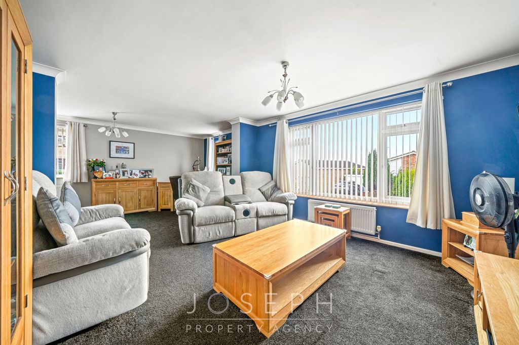 Property photo 3 of 22