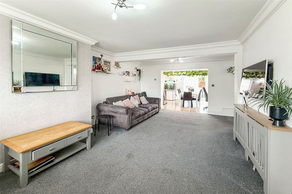 Property photo 2 of 21 Picture No. 18