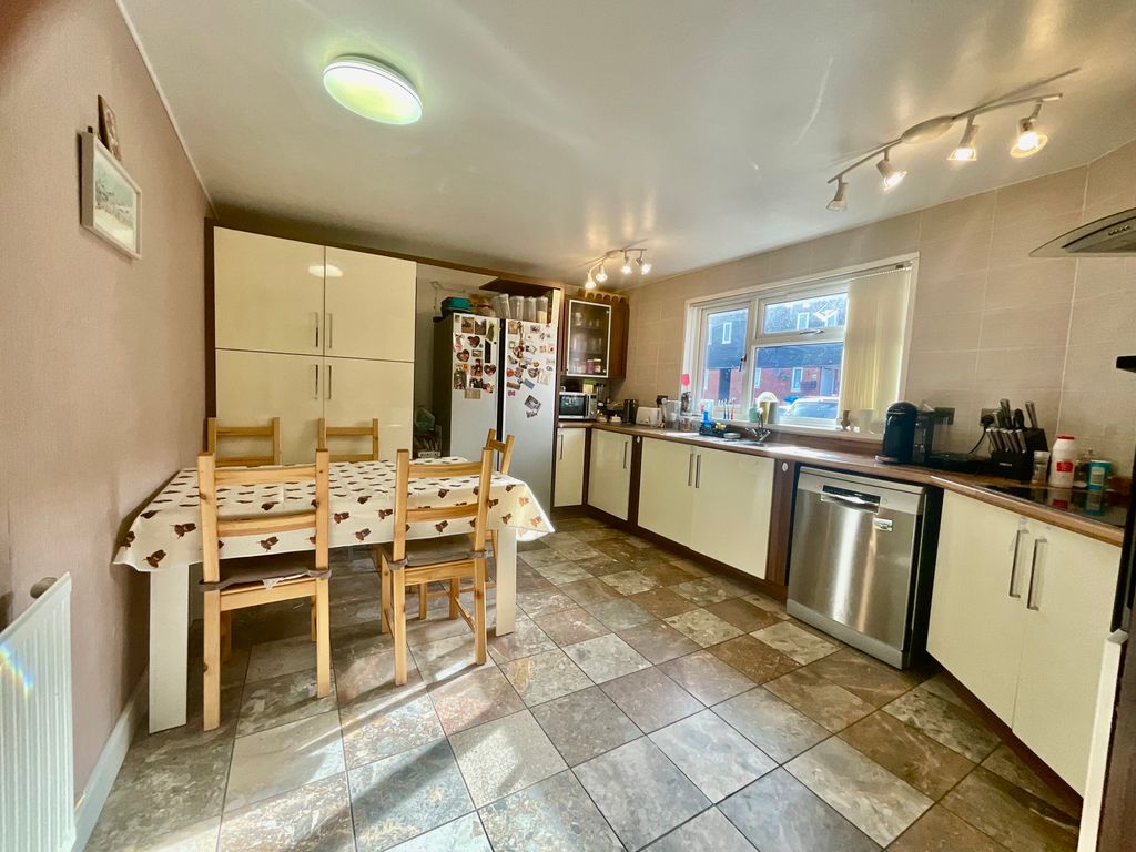 Property photo 2 of 16 2