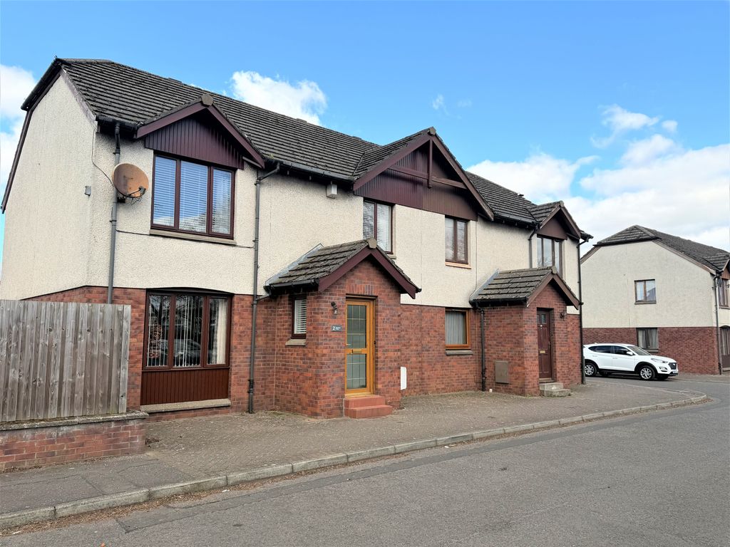 Property photo 1 of 11