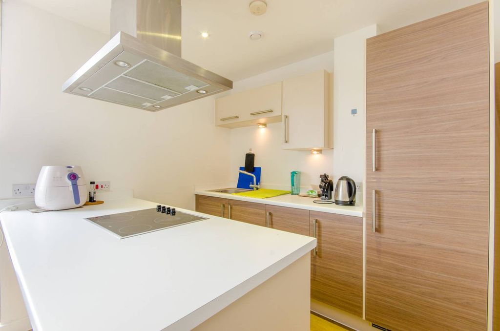 Property photo 3 of 12