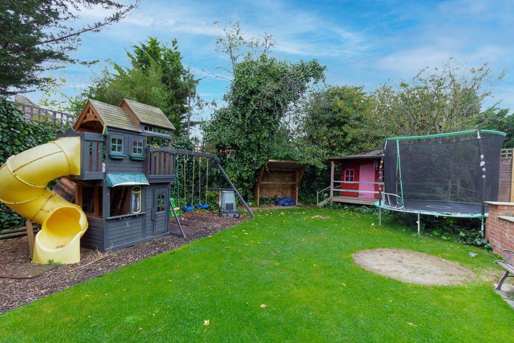 Additional image 19 of 5 bed detached house for saleOakleigh Gardens, Edgware HA8