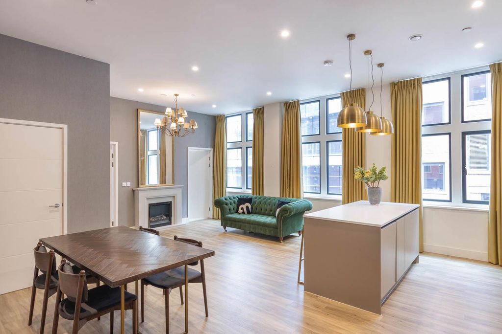 Property photo 2 of 19 Open Plan Living Area