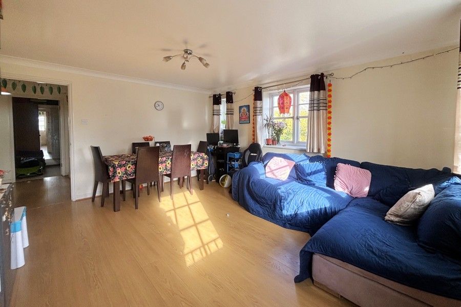 Property photo 2 of 9