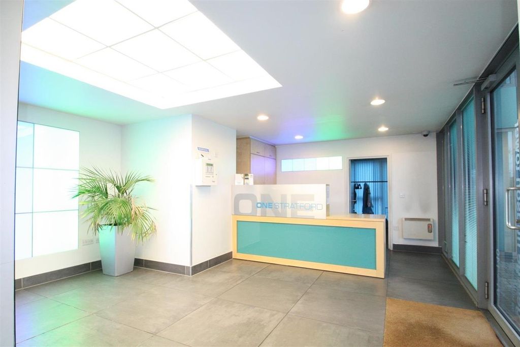 Property photo 2 of 7 O_1Cald5Vlt1Fif1Brk3Lei17H7Bk.Jpg