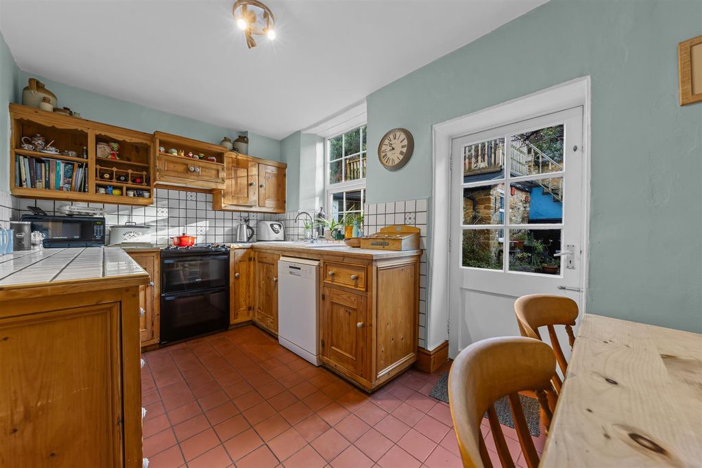 Property photo 3 of 19 5Thegreenweb26.Jpg