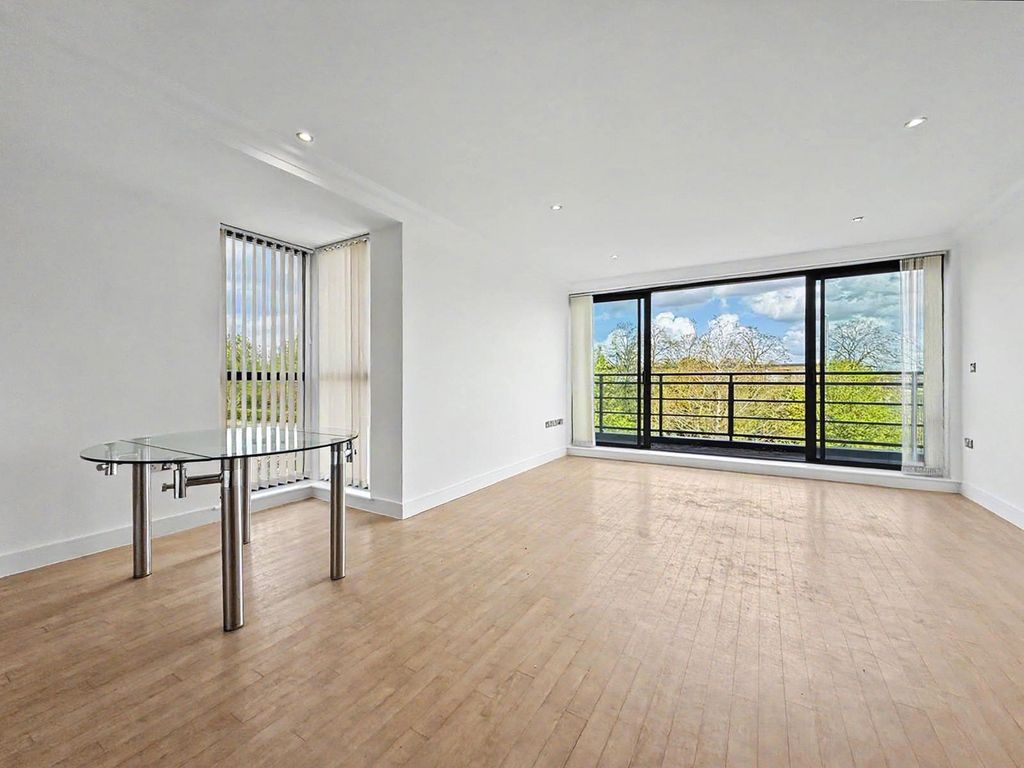 Property photo 3 of 12 Picture No. 32