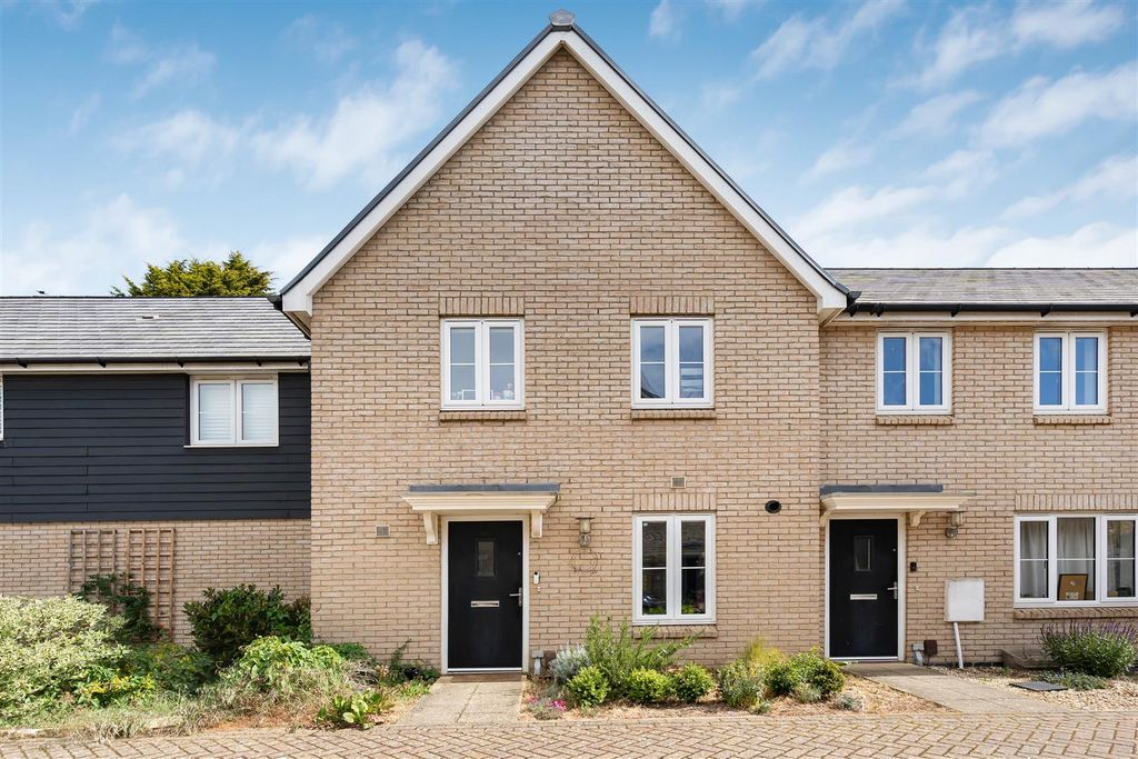 Property photo 1 of 18 6_81409.Jpg