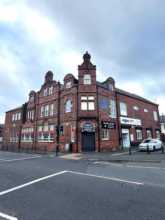 Property photo 1 of 12