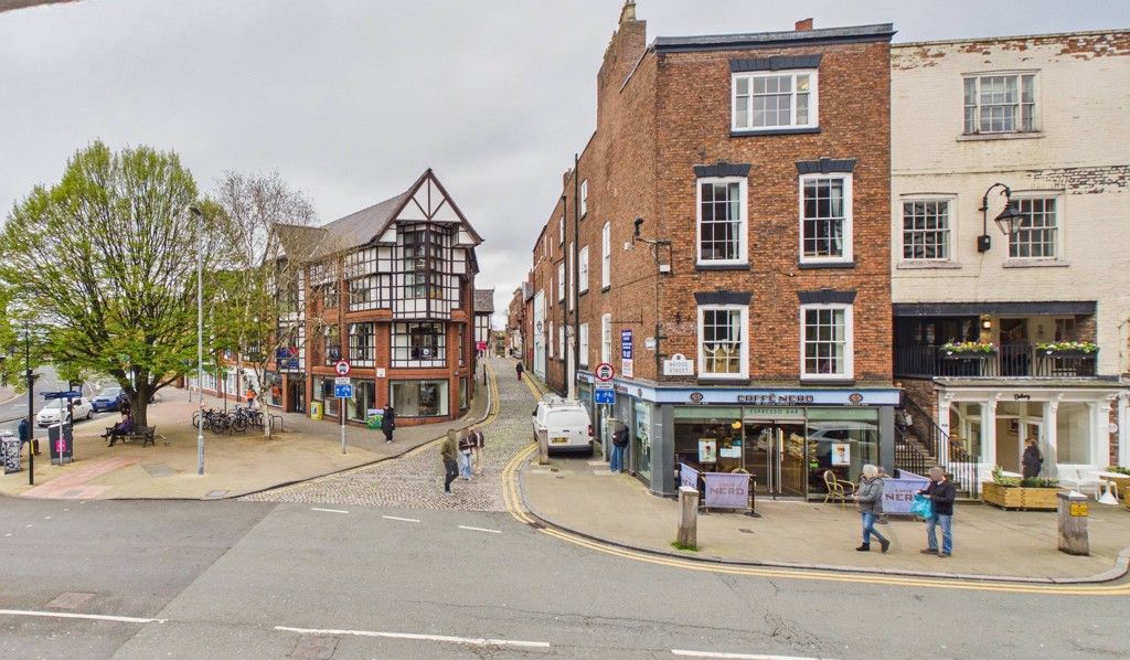 Property photo 1 of 7 Photo 9