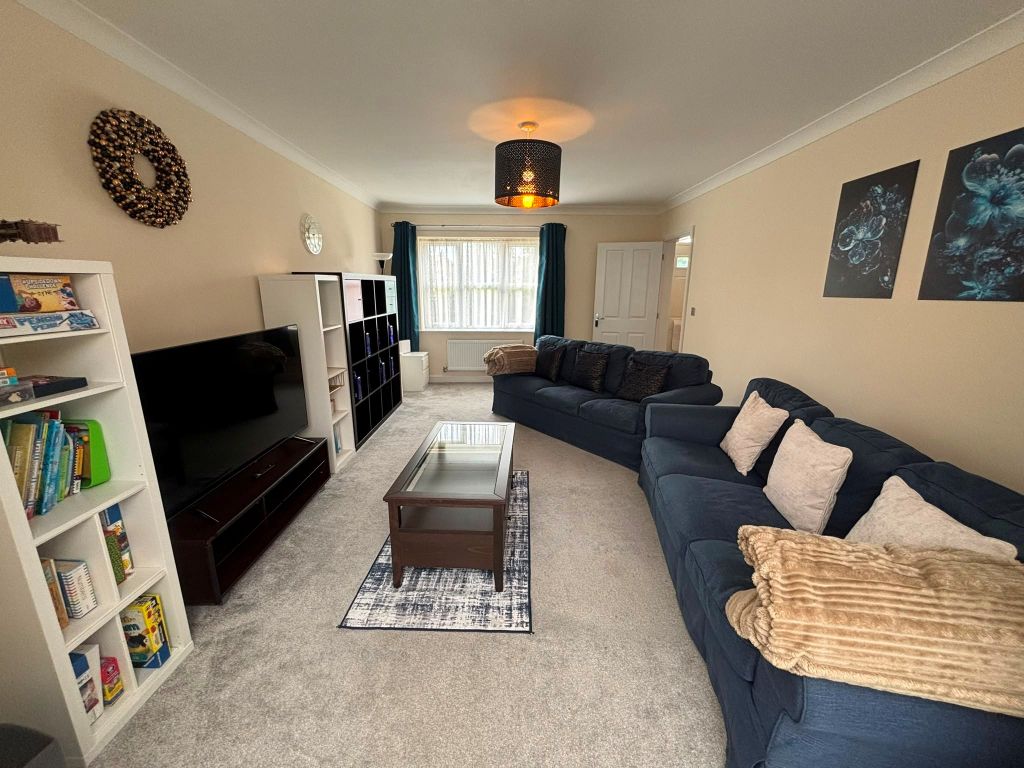 Property photo 3 of 12