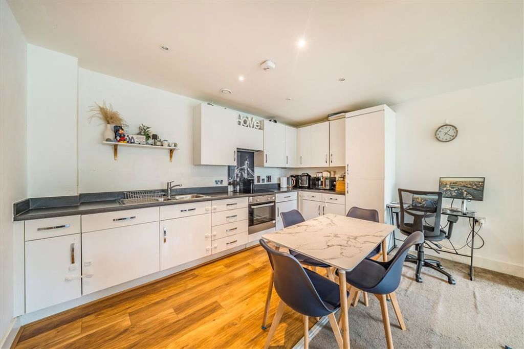 Property photo 3 of 6