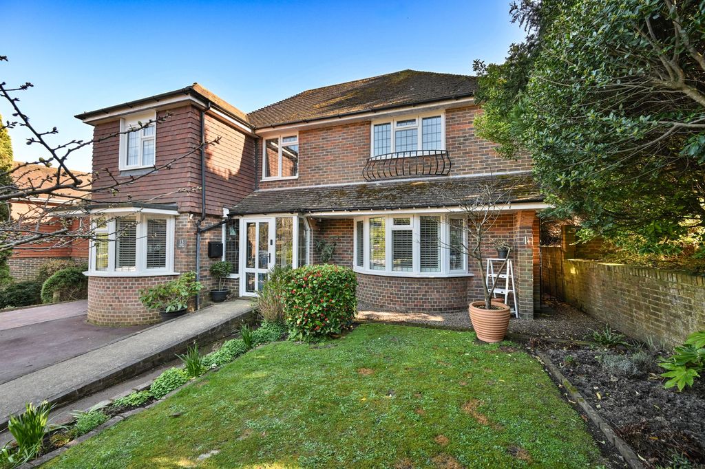 Property photo 1 of 31 Front