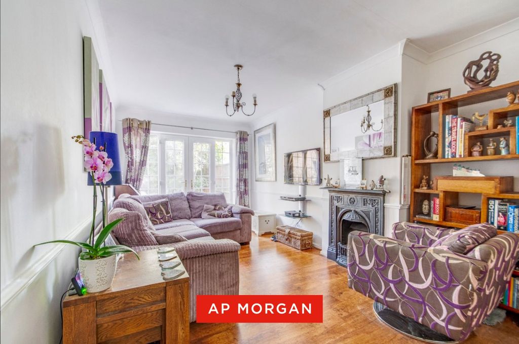 Property photo 2 of 21 Picture No. 29