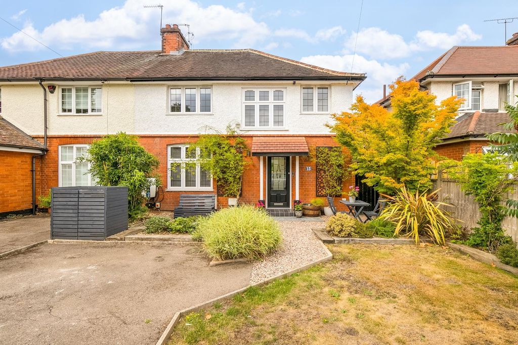 Property photo 1 of 42 Churchfields 15-1.Jpg