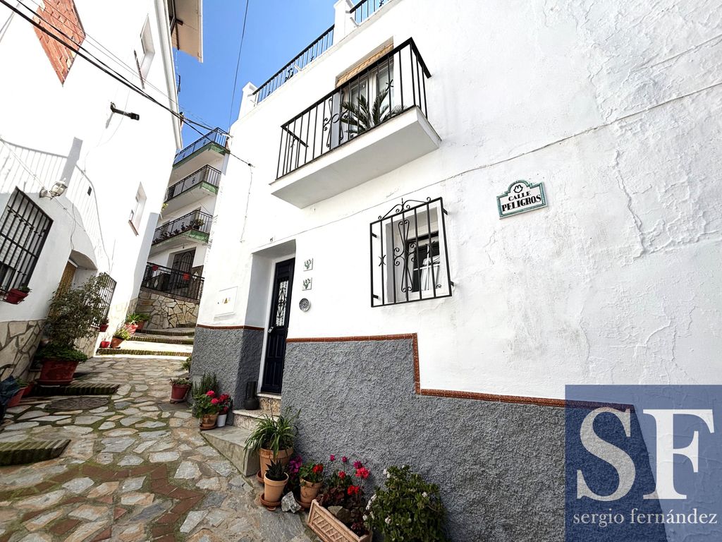 Property photo 2 of 20