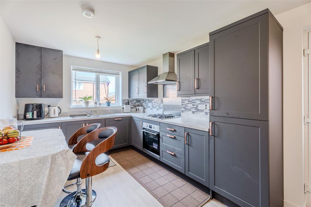 Property photo 2 of 20 18Douglas-18.Jpg