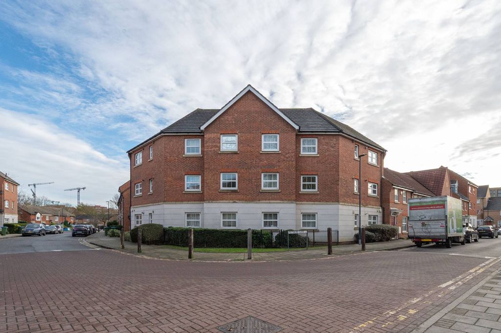 Property photo 1 of 2