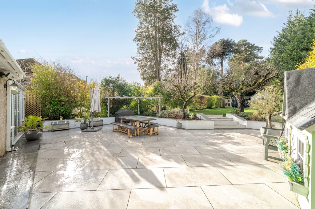 Property photo 3 of 16