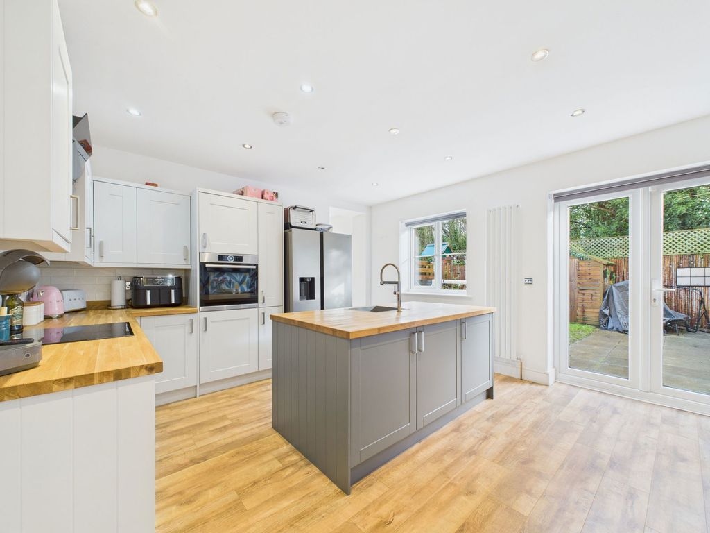 Property photo 1 of 25