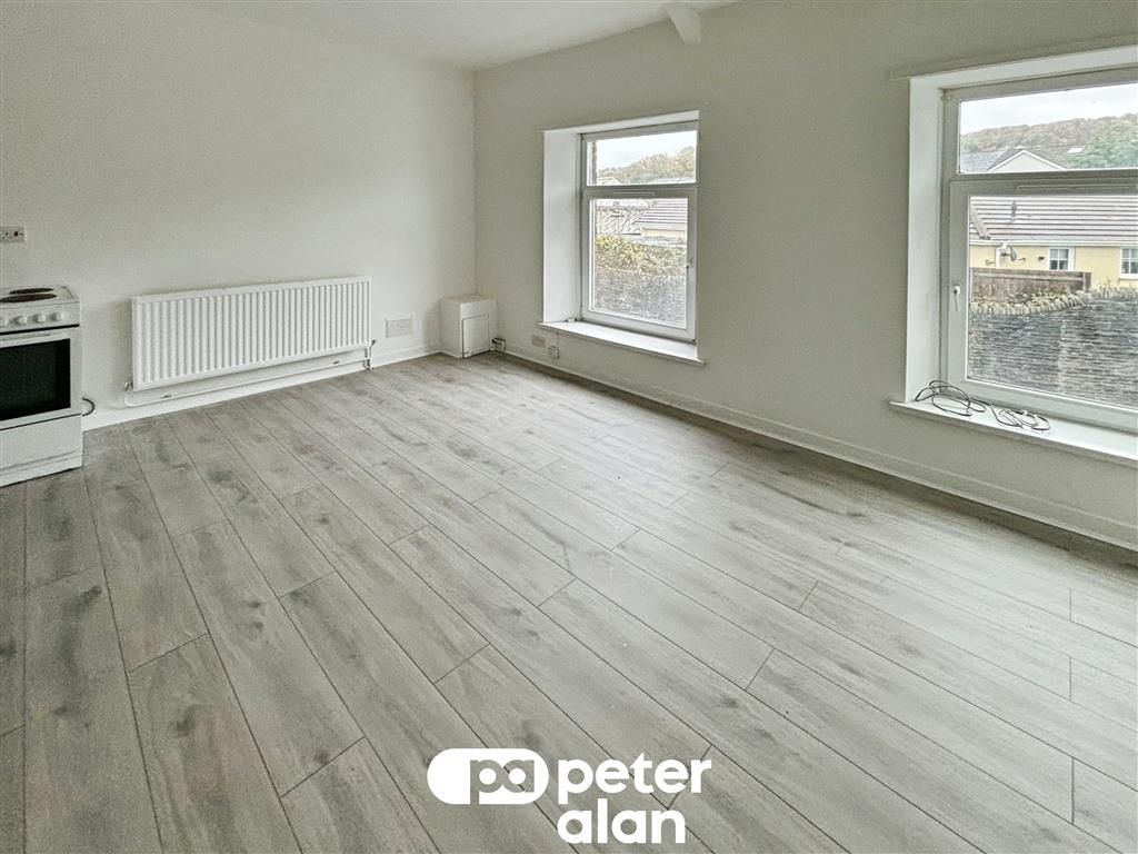 Property photo 2 of 6 Image