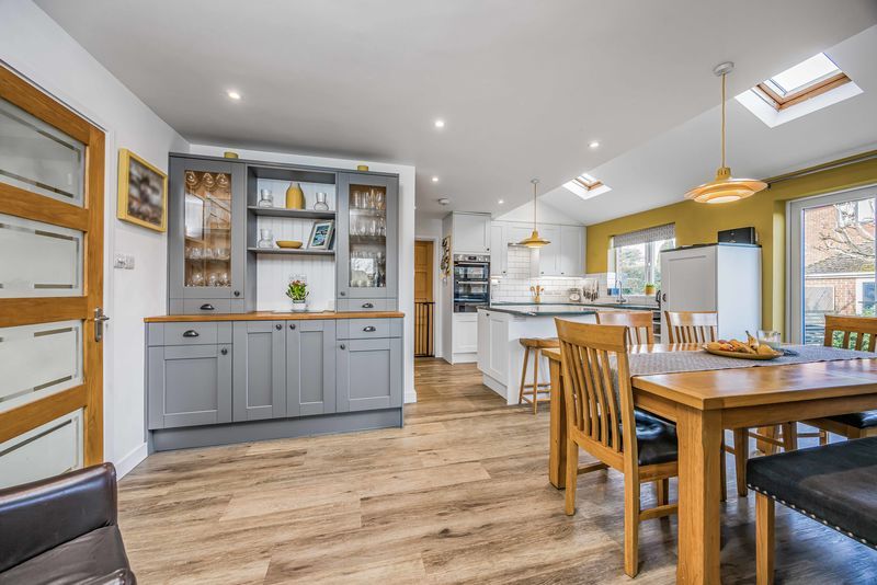 Property photo 3 of 34 Photo 34