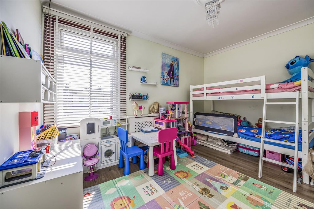 Additional image 12 of 2 bed property for saleTokio Road, Portsmouth PO3