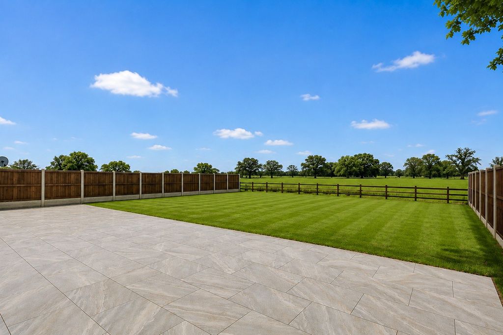 Property photo 3 of 14 Rear Garden Plot 6