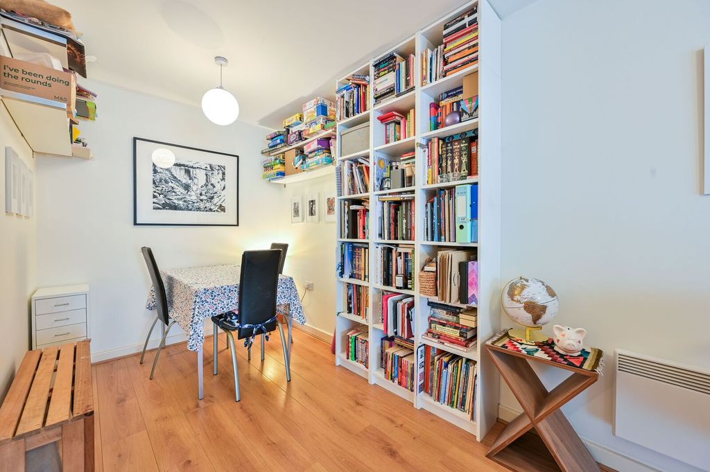 Property photo 3 of 7