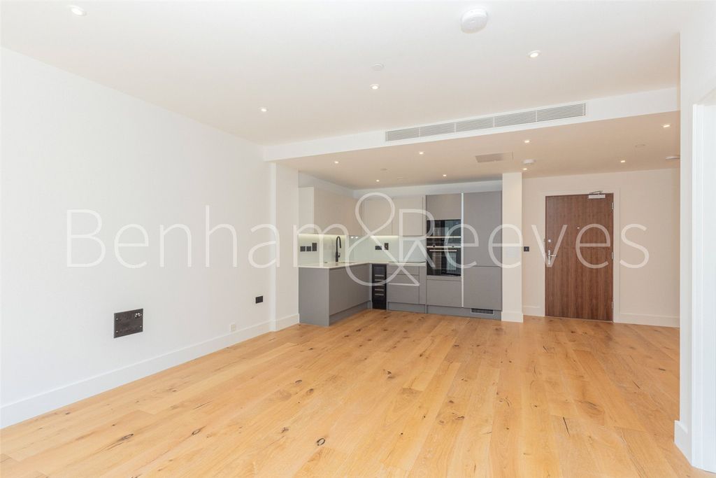 Property photo 2 of 7 Picture No. 04