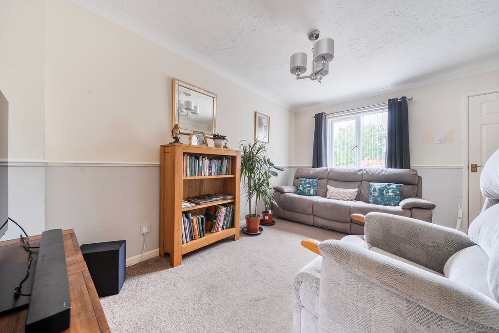 Property photo 3 of 15