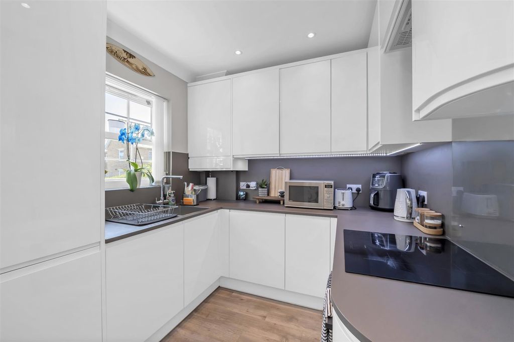Property photo 2 of 15 Dcp_2115.Jpg