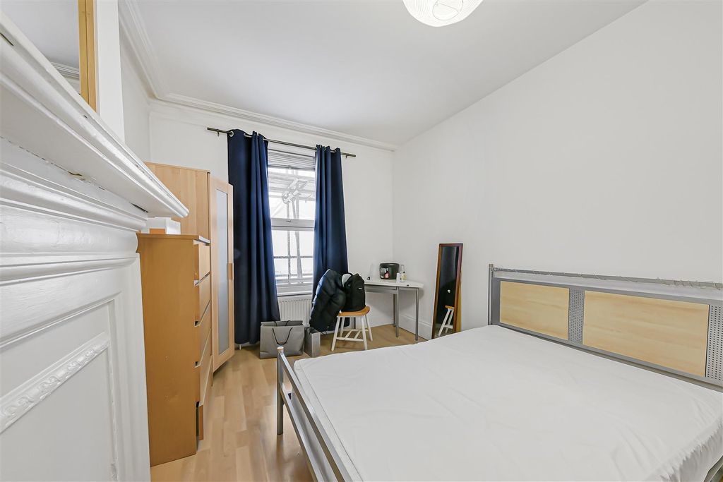 Property photo 2 of 23 Room 2