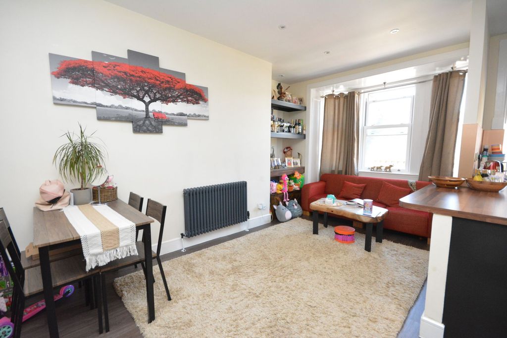 Additional image 6 of 2 bed flat for saleVicar Street, Falkirk FK1