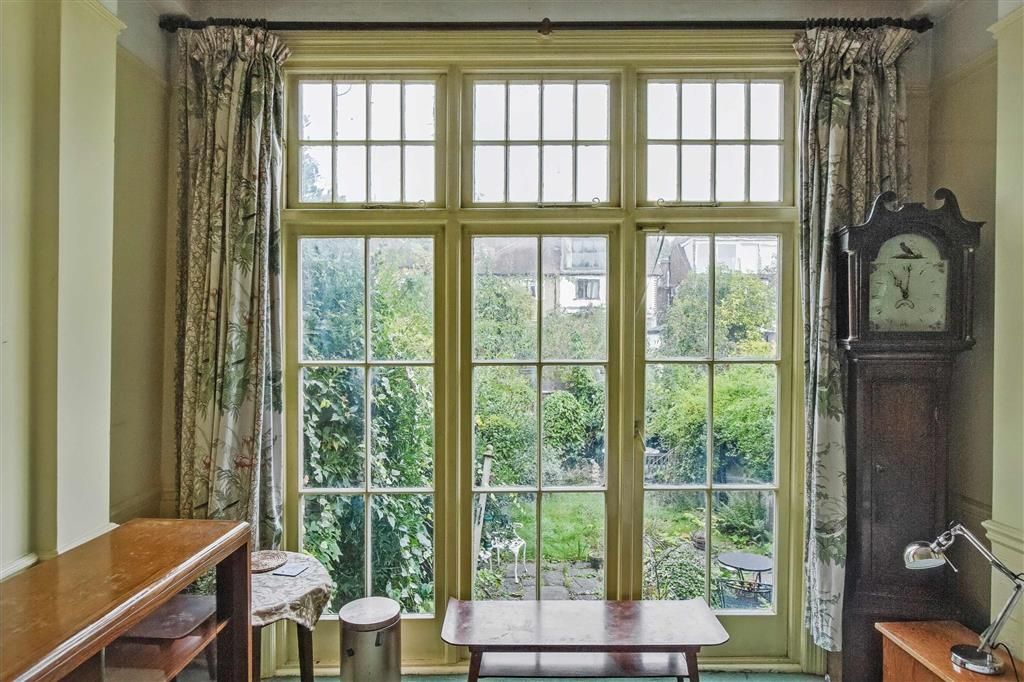 Property photo 3 of 8