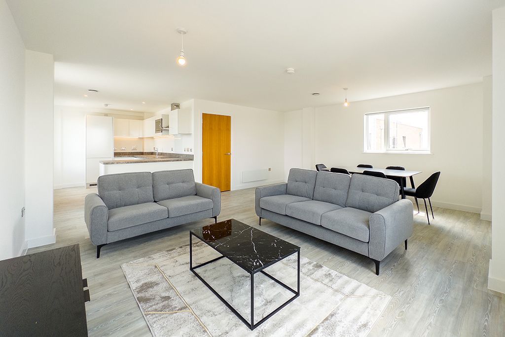 Property photo 3 of 26