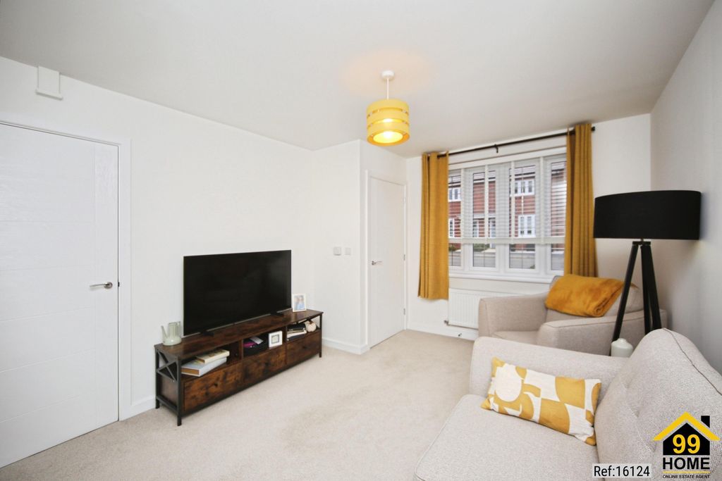 Property photo 3 of 20 Photo 2