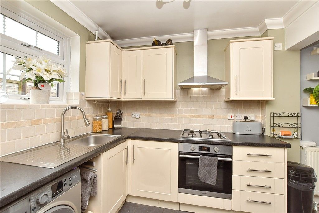 Property photo 3 of 6 Dining Area