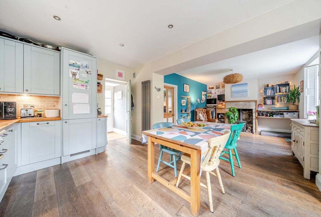 Property photo 2 of 16 Kitchen Dining Area