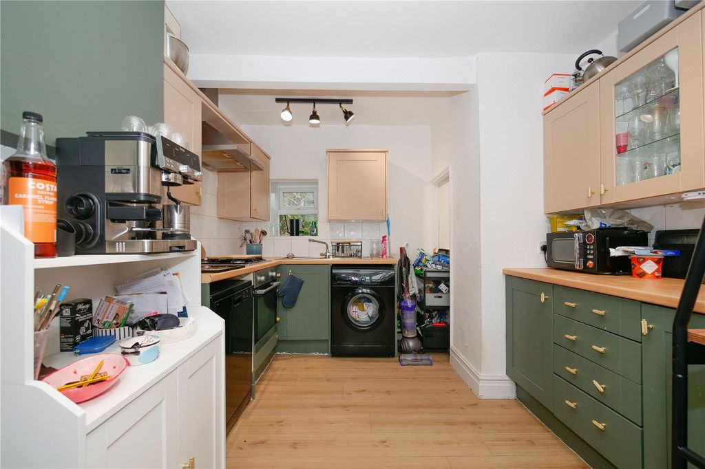 Property photo 3 of 8 Picture No. 05