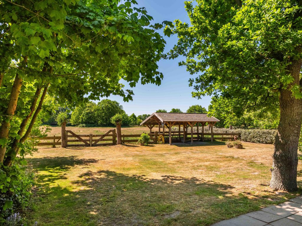 Property photo 3 of 99